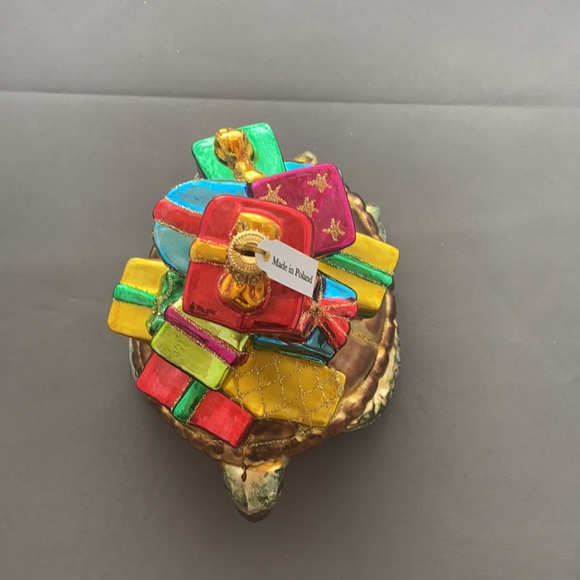 Morawski Turtle delivering Christmas presents 🎄 - Picture 4 of 8